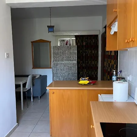 In Kato , 3 Minutes From The Beach بافوس