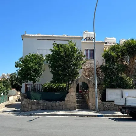 شقة In Kato , 3 Minutes From The Beach *